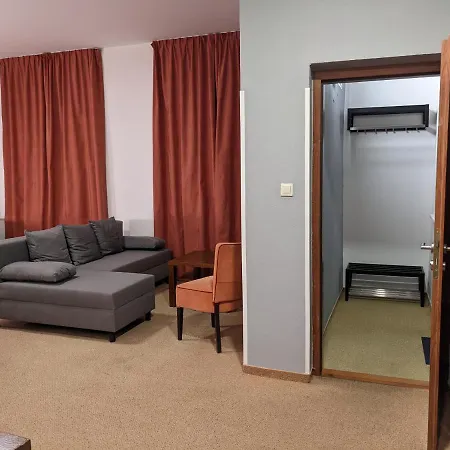 Garni Cosmopolitan Senec