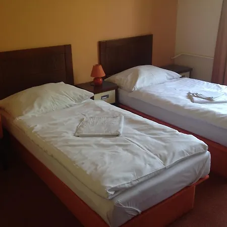 Garni Cosmopolitan 3*