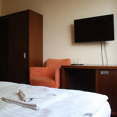 Garni Cosmopolitan 3*